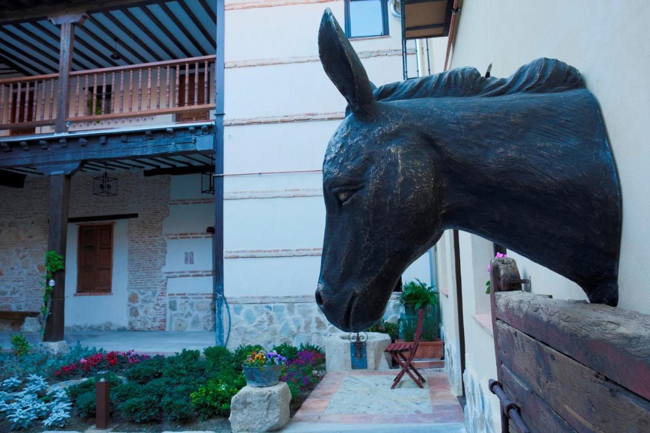 Апартаменты La Casona Del Asno Алькала-де-Энарес Экстерьер фото