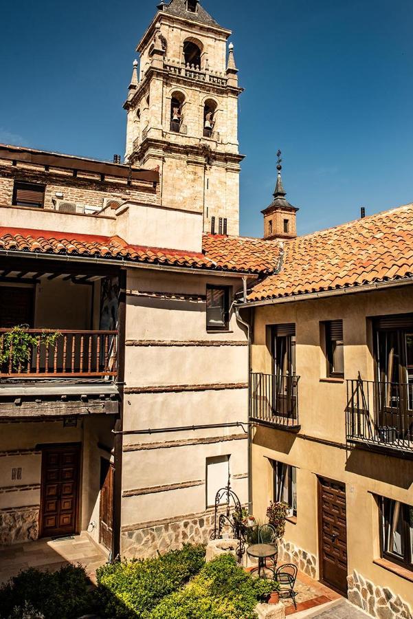 Апартаменты La Casona Del Asno Алькала-де-Энарес Экстерьер фото