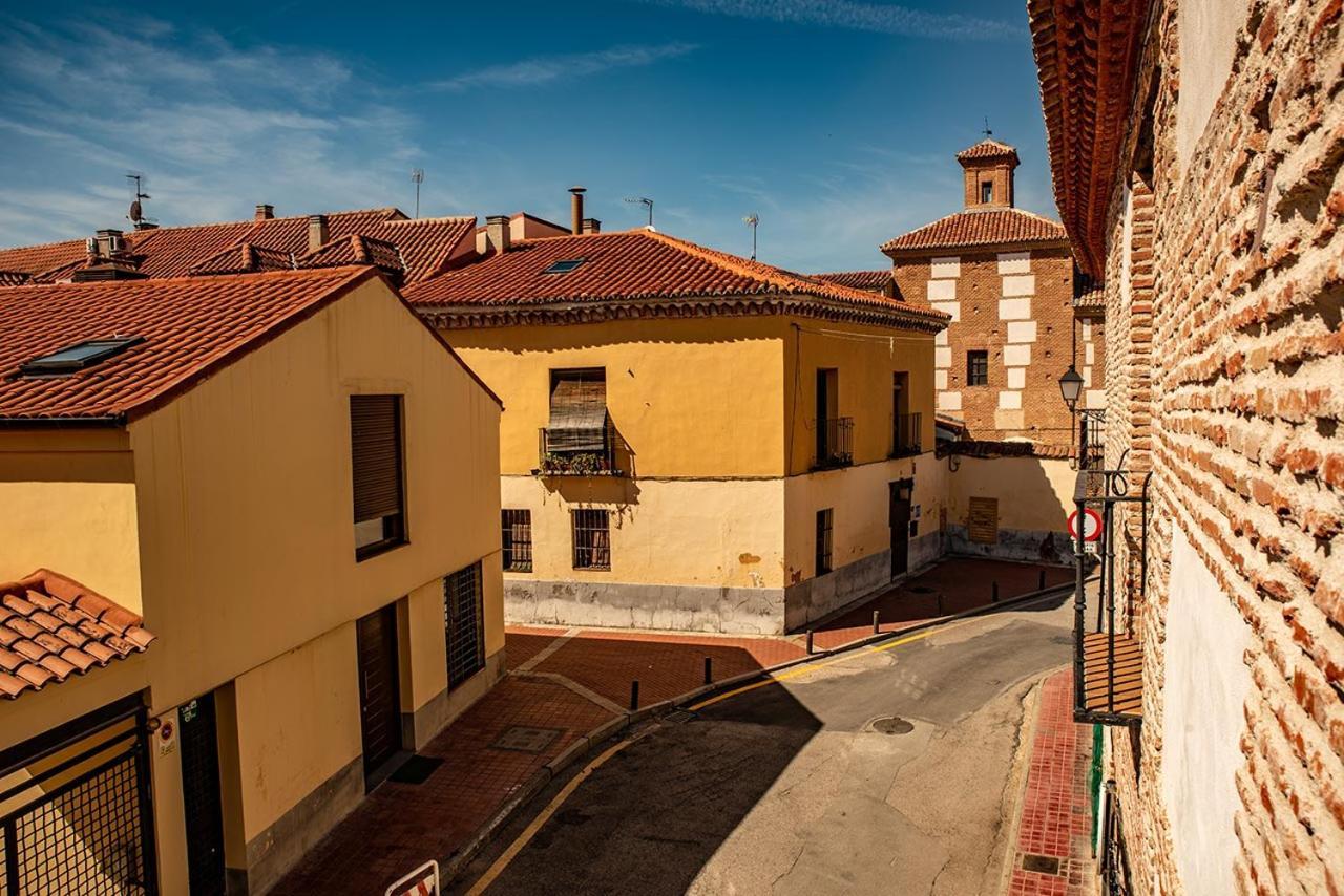 Апартаменты La Casona Del Asno Алькала-де-Энарес Экстерьер фото