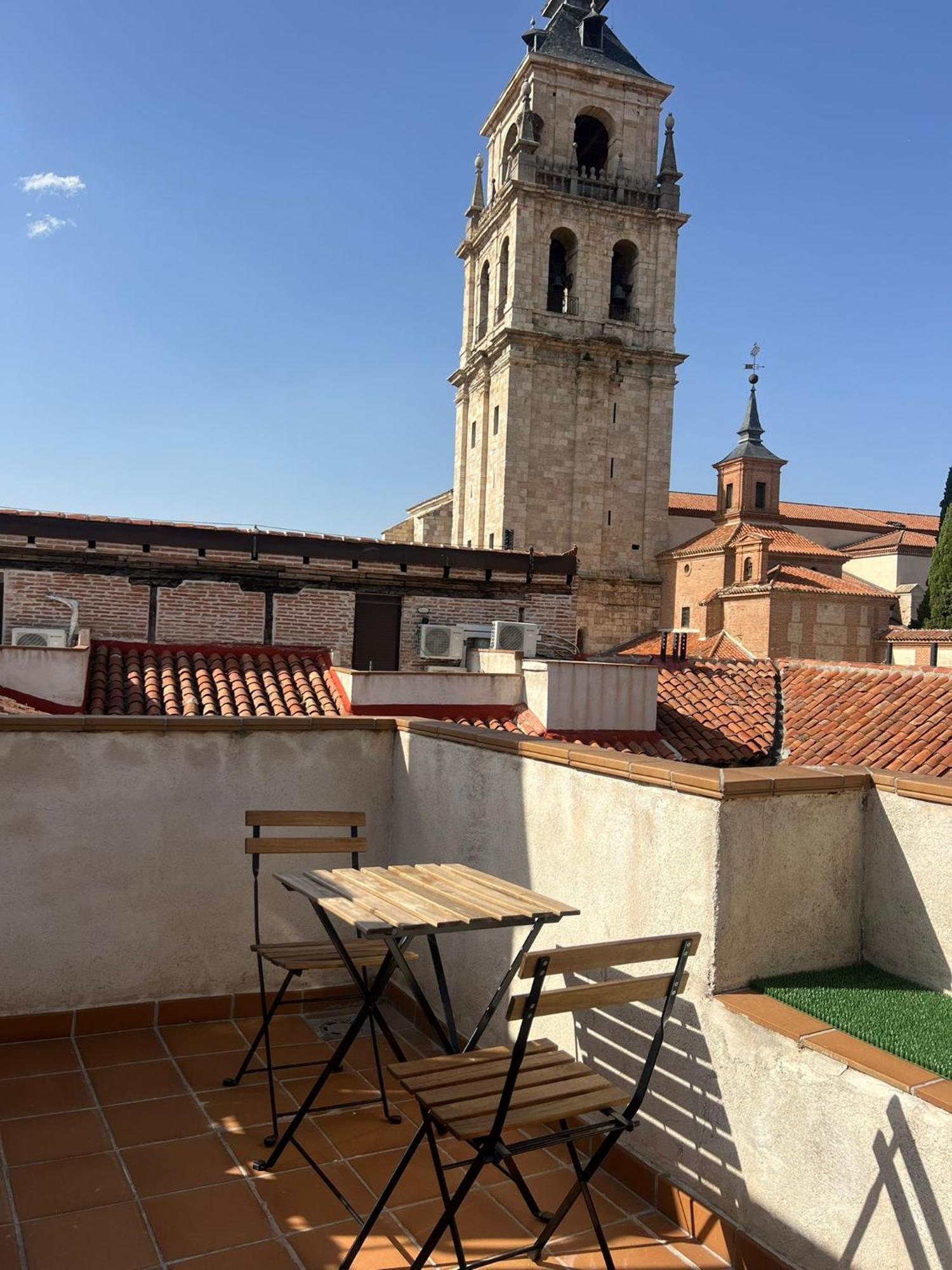 Апартаменты La Casona Del Asno Алькала-де-Энарес Экстерьер фото